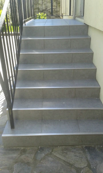 ESCALIER EXTERIEUR